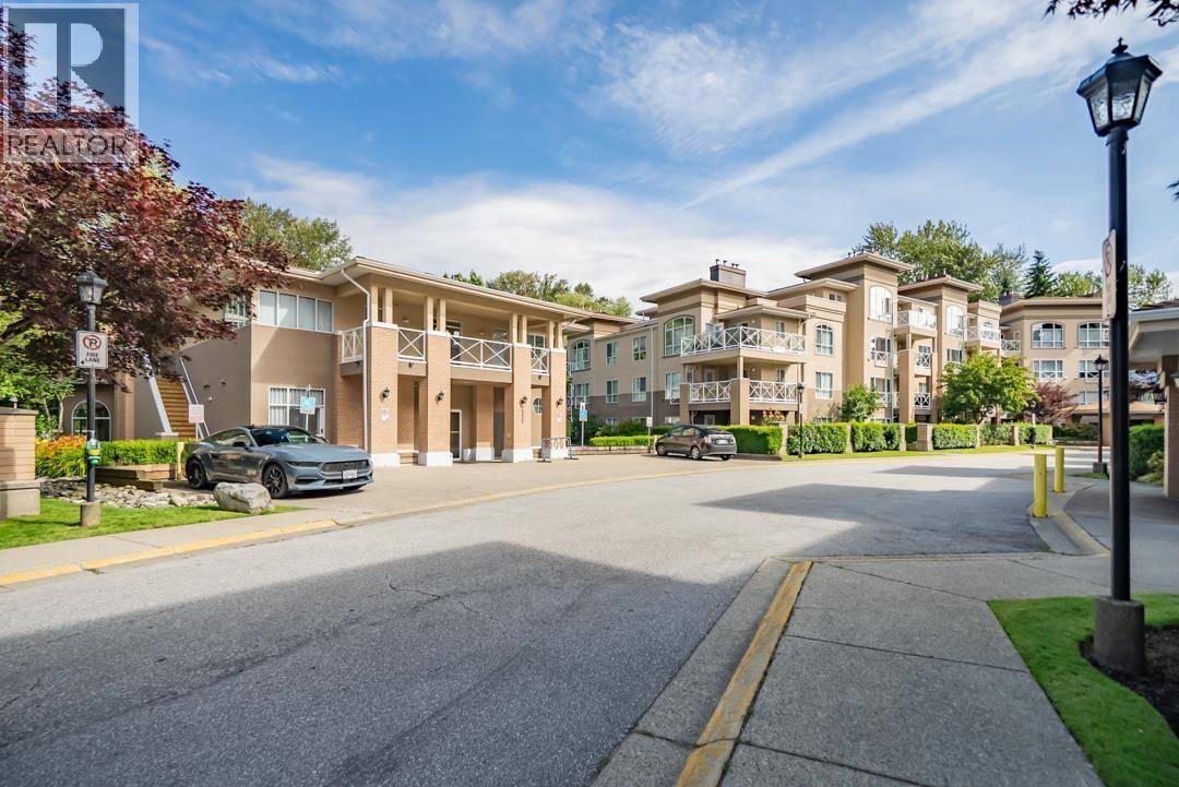 Port Coquitlam, BC V3C6J8,2551 PARKVIEW LN #308