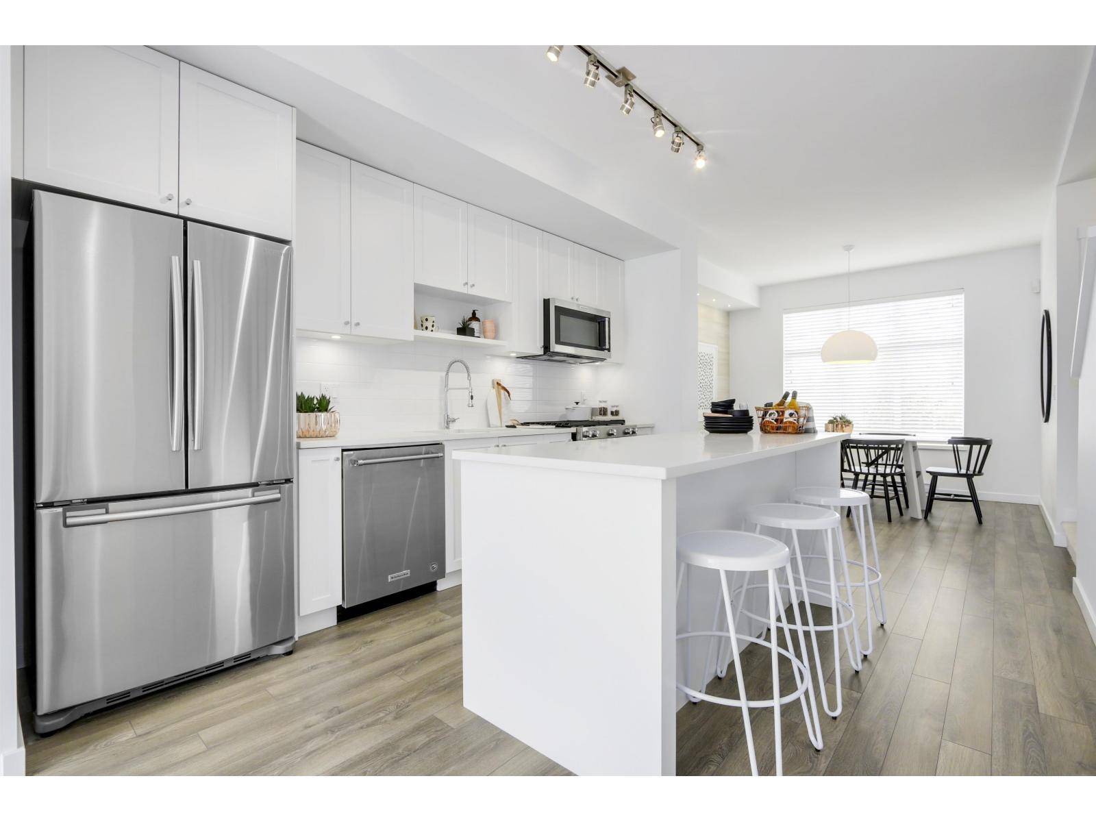 Surrey, BC V0V0V0,7858 137 #101