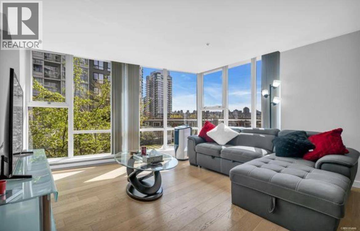 Vancouver, BC V6Z3G2,550 PACIFIC ST #201