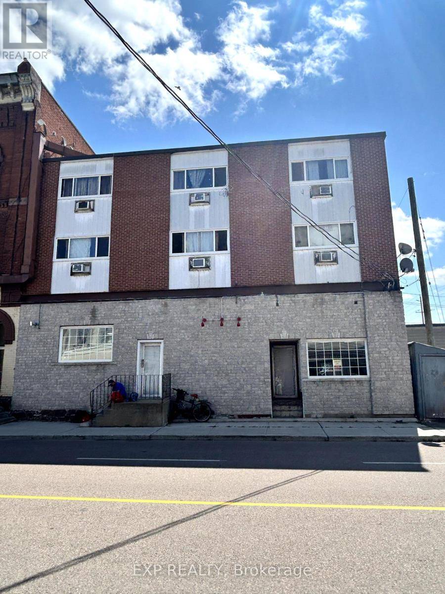 Renfrew, ON K7V1R4,19 RENFREW AVENUE W