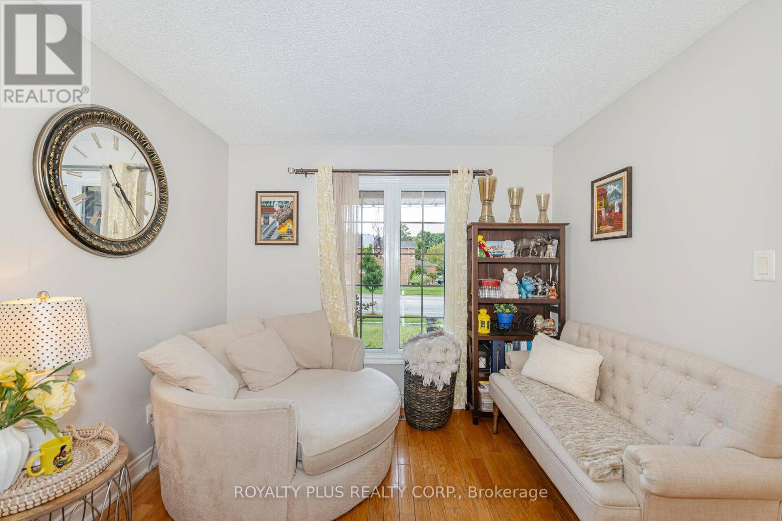 Barrie (west Bayfield), ON L4N7J1,80 LIVINGSTONE STREET W