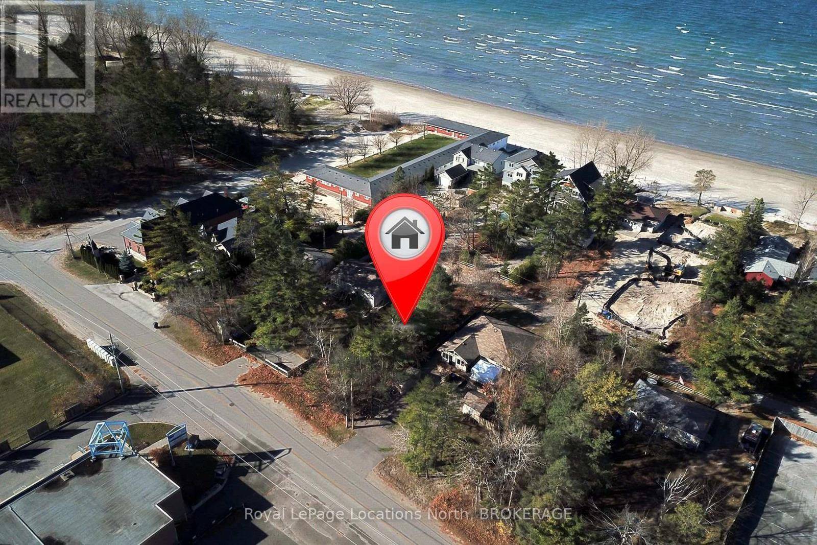 Wasaga Beach, ON L9Z2G8,373 DUNKERRON AVENUE