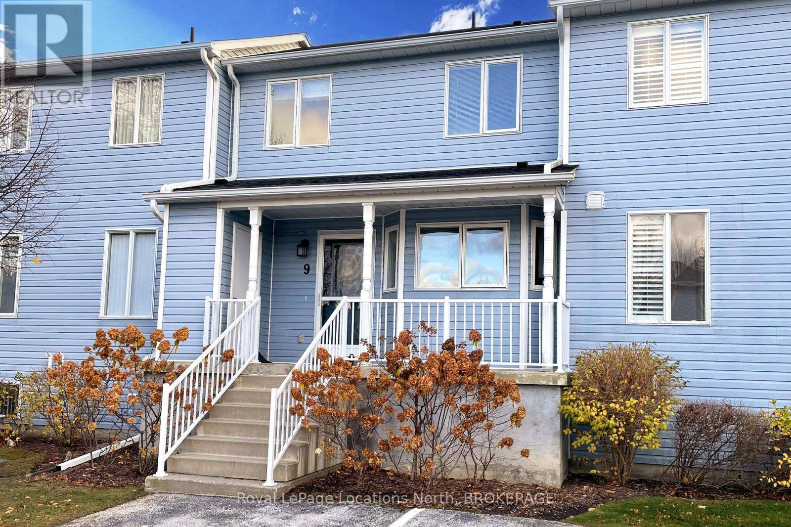 Collingwood, ON L9Y5E4,9 VALLEYMEDE COURT
