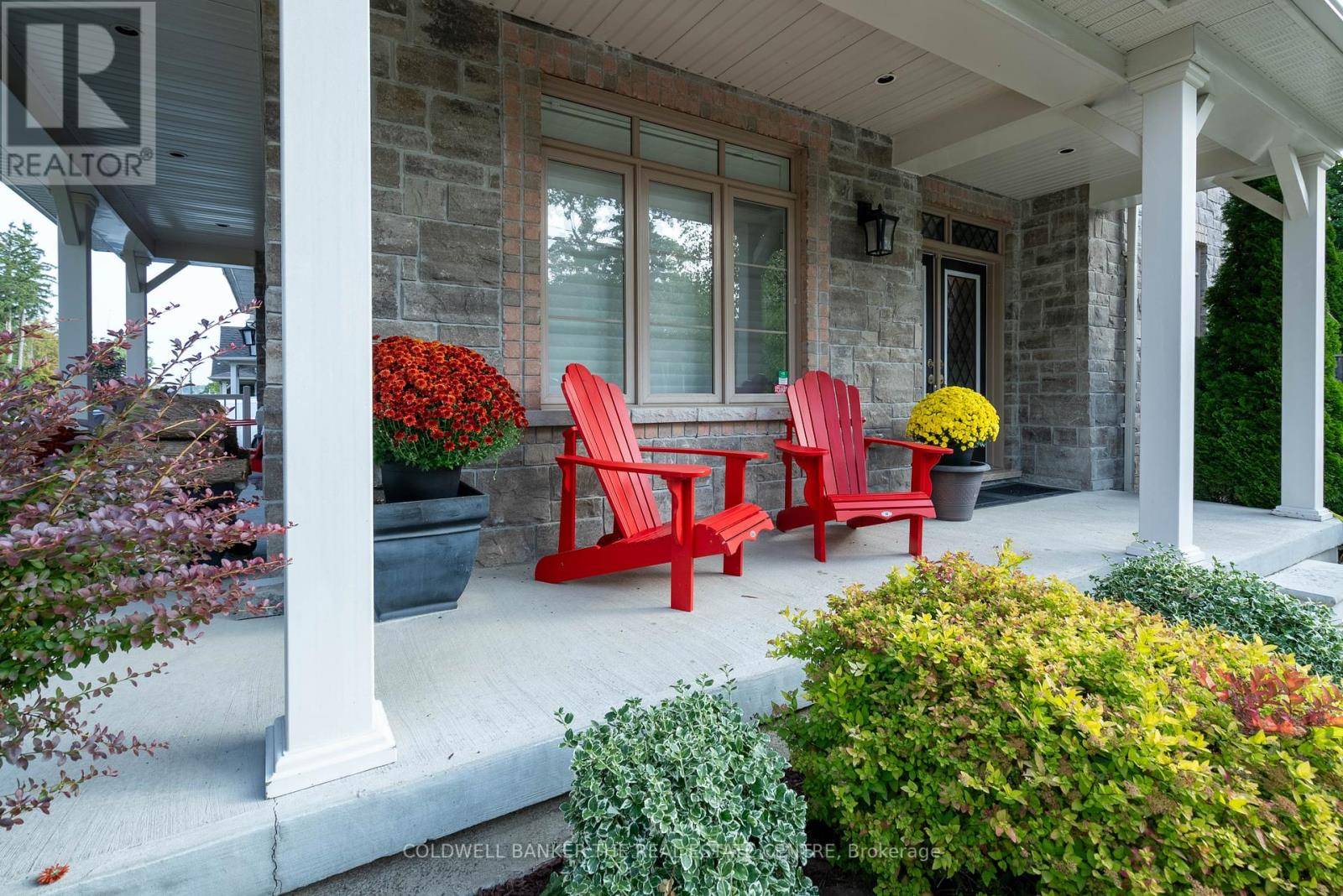 Barrie (south Shore), ON L4N7T1,376 TOLLENDAL MILL ROAD