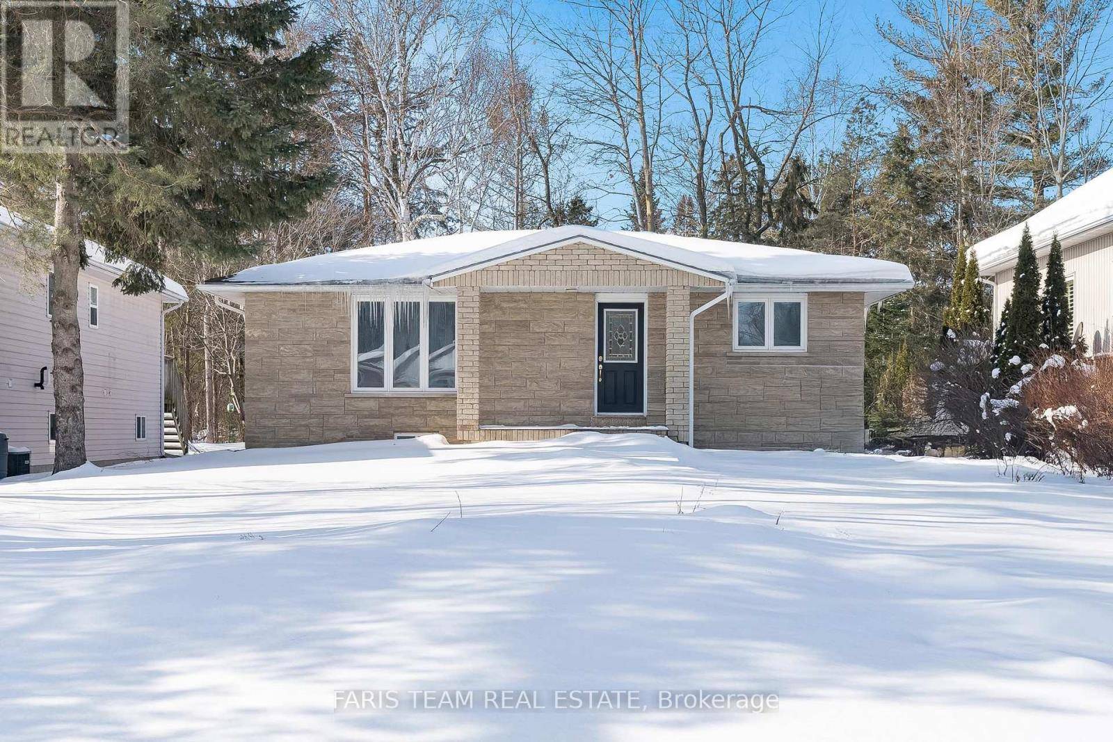 Wasaga Beach, ON L9Z1W6,80 58TH STREET S