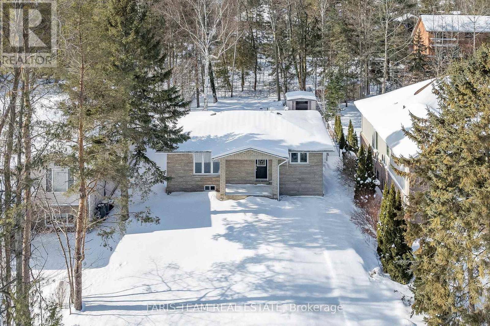 Wasaga Beach, ON L9Z1W6,80 58TH STREET S