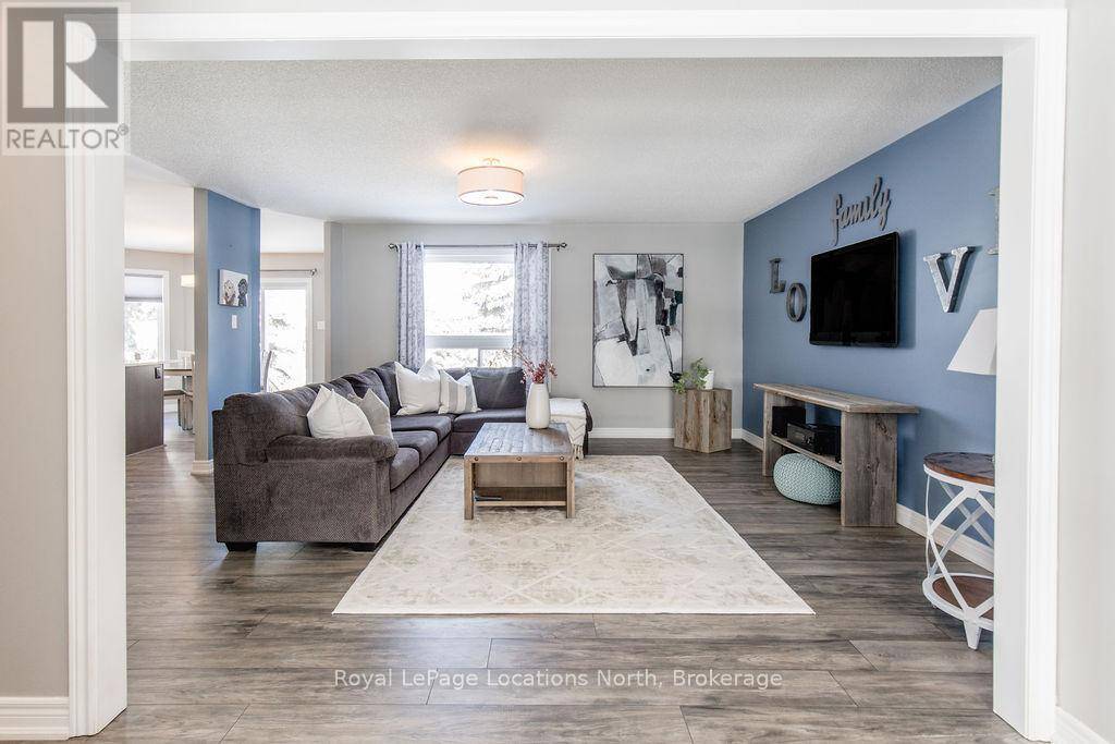 Wasaga Beach, ON L9Z2N2,18 FAWNDALE CRESCENT