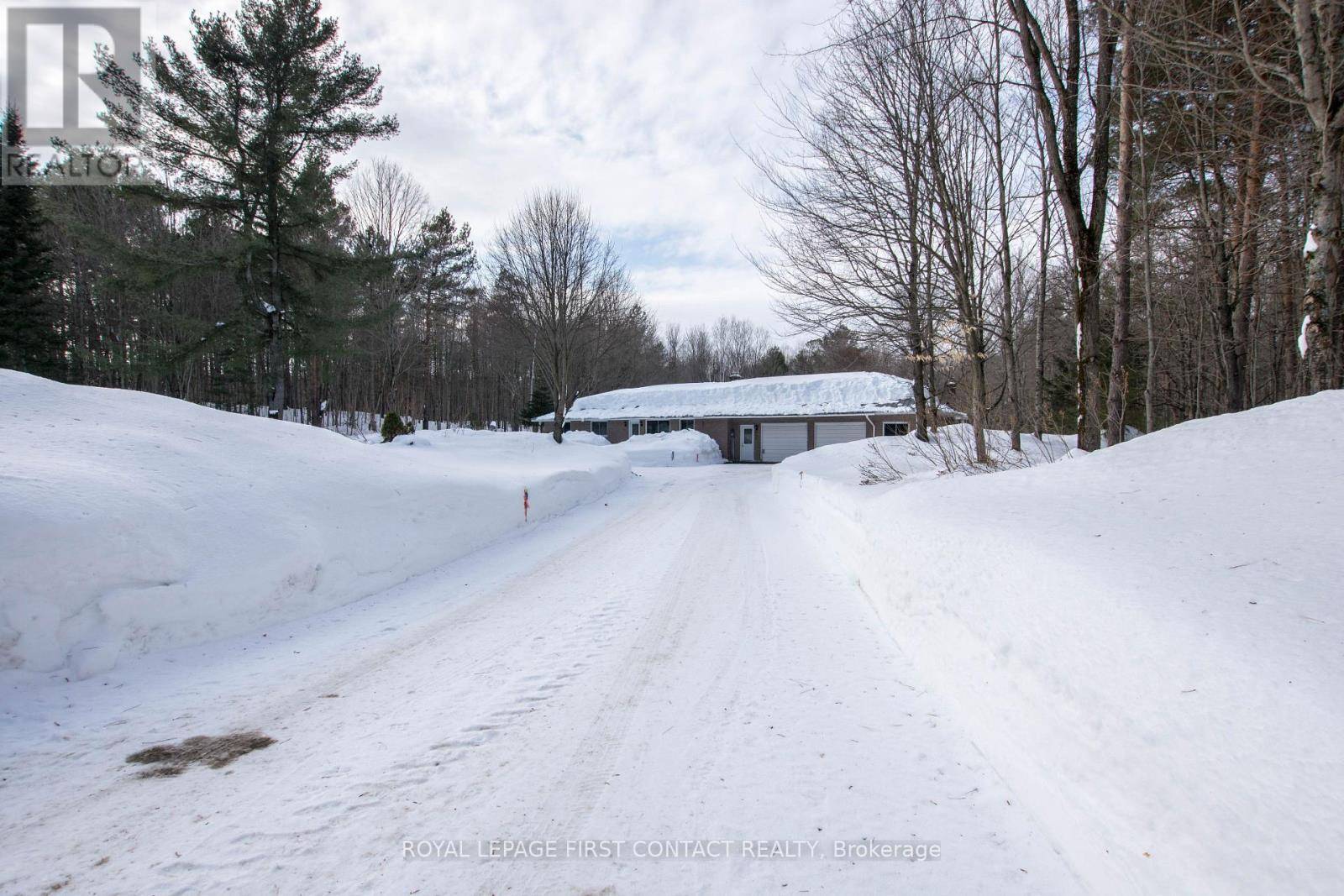 Oro-medonte, ON L0K1E0,122 MILL POND ROAD