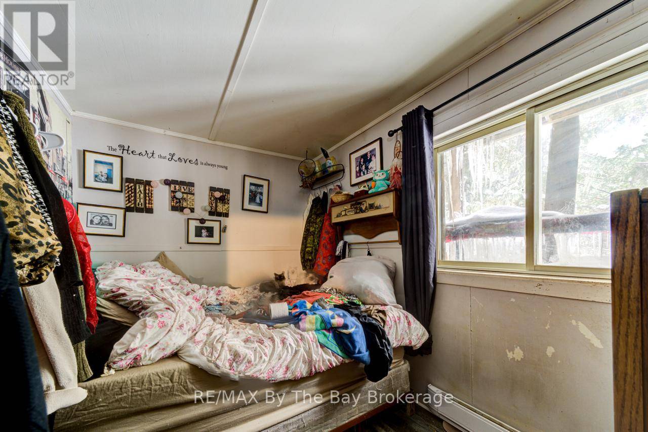 Wasaga Beach, ON L9Z2M3,701, 705, 707 RIVER ROAD E