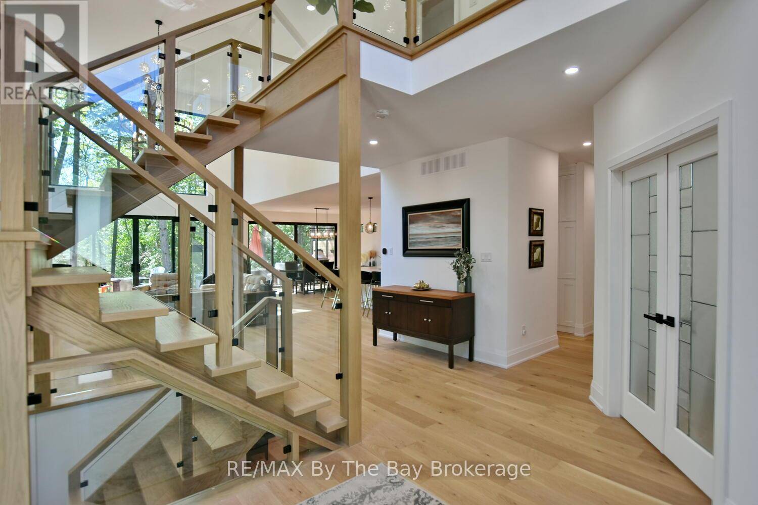 Wasaga Beach, ON L9Z2V4,183 WOODLAND DRIVE