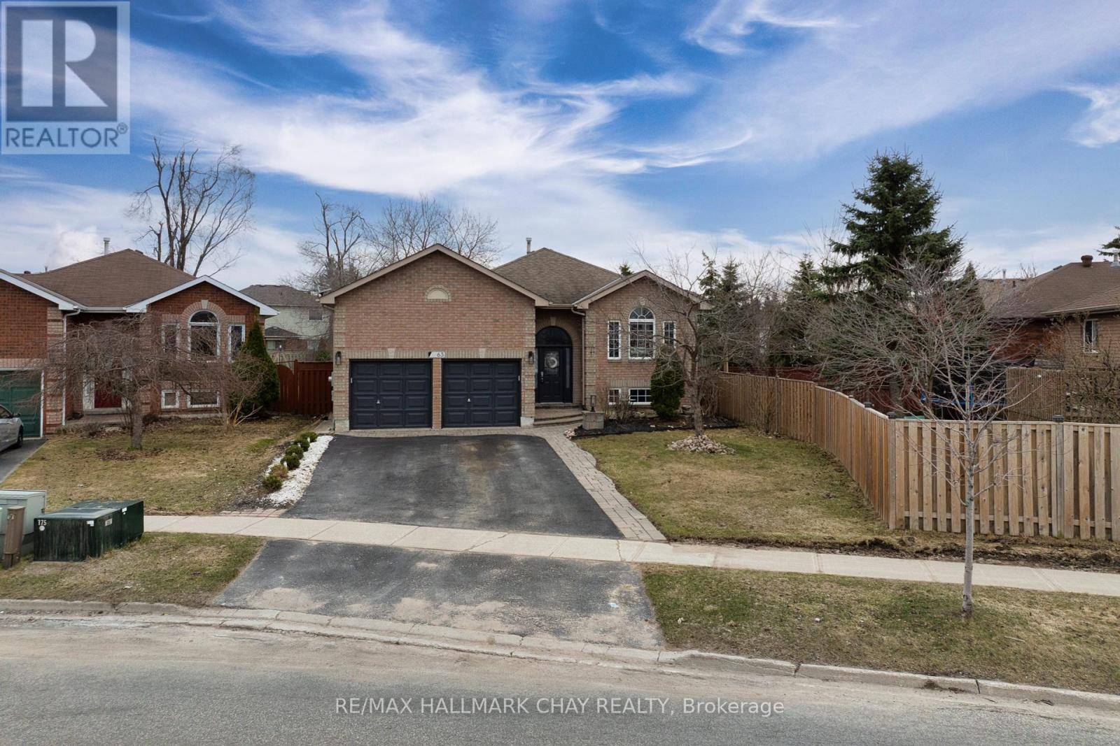 Barrie (ardagh), ON L4N7L7,63 MAPLETON AVENUE