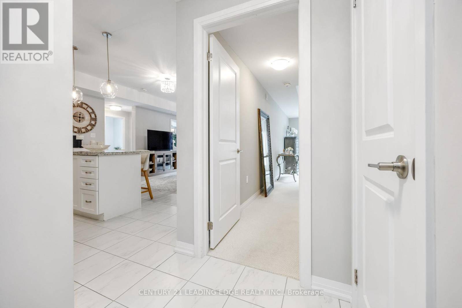 Barrie (0 West), ON L9J0B9,300 ESSA RD #209