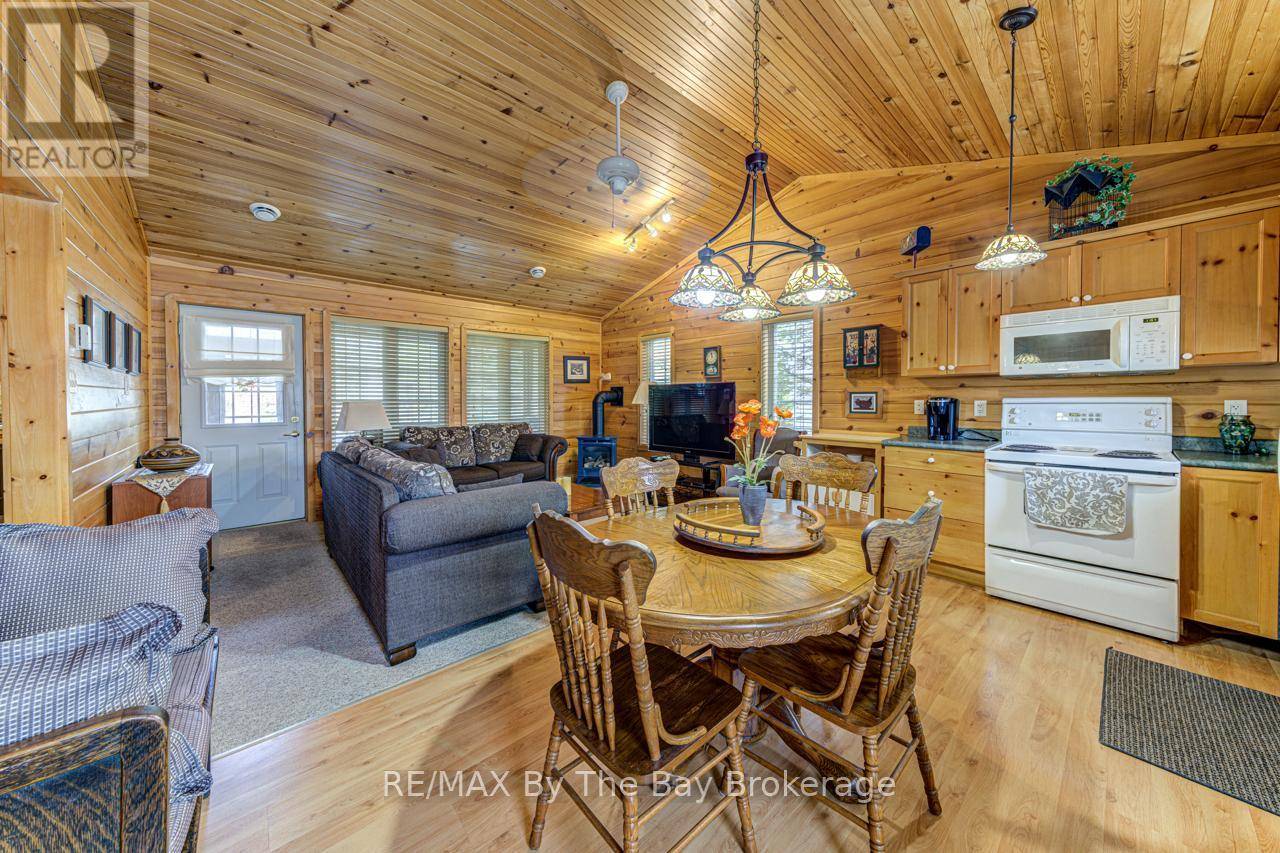 Wasaga Beach, ON L9Z1X7,44 CABIN CRESCENT