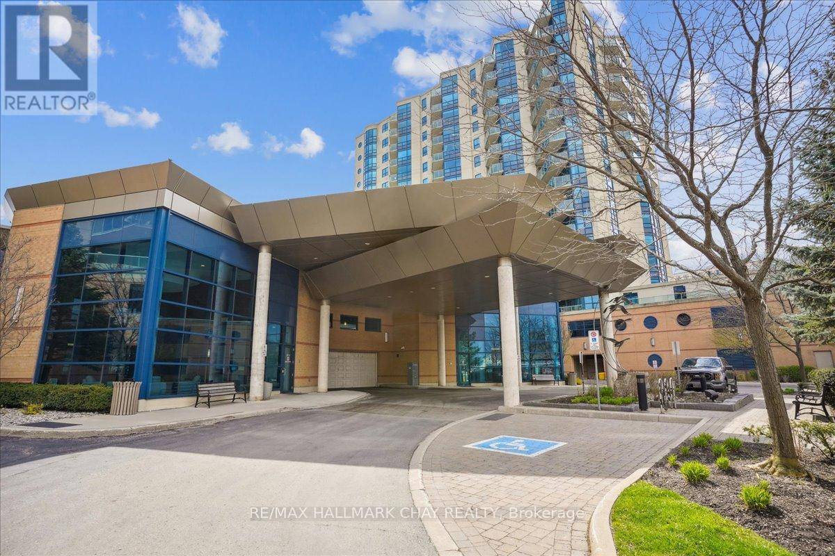 Barrie (lakeshore), ON L4N6E9,33 Ellen ST #703