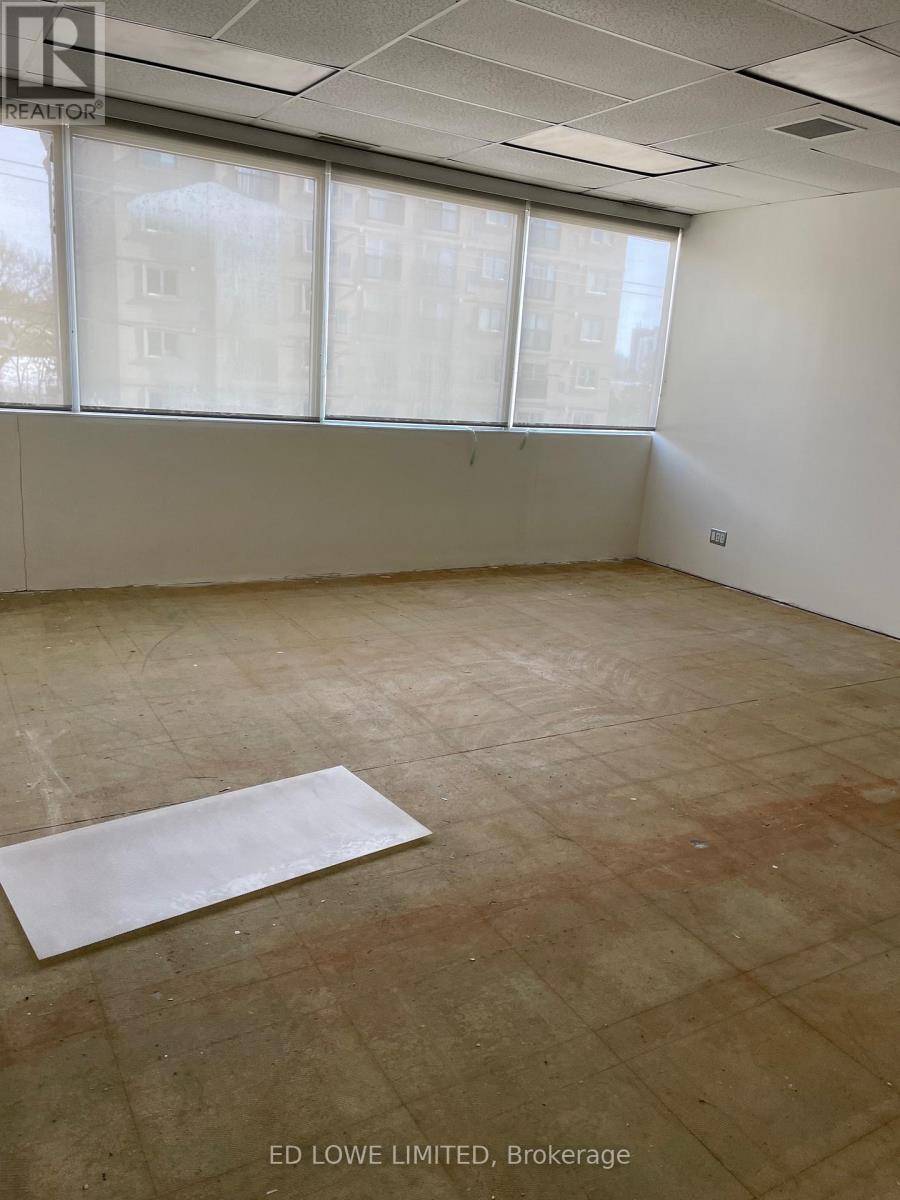 Barrie (city Centre), ON L4M3B3,136 BAYFIELD ST #200