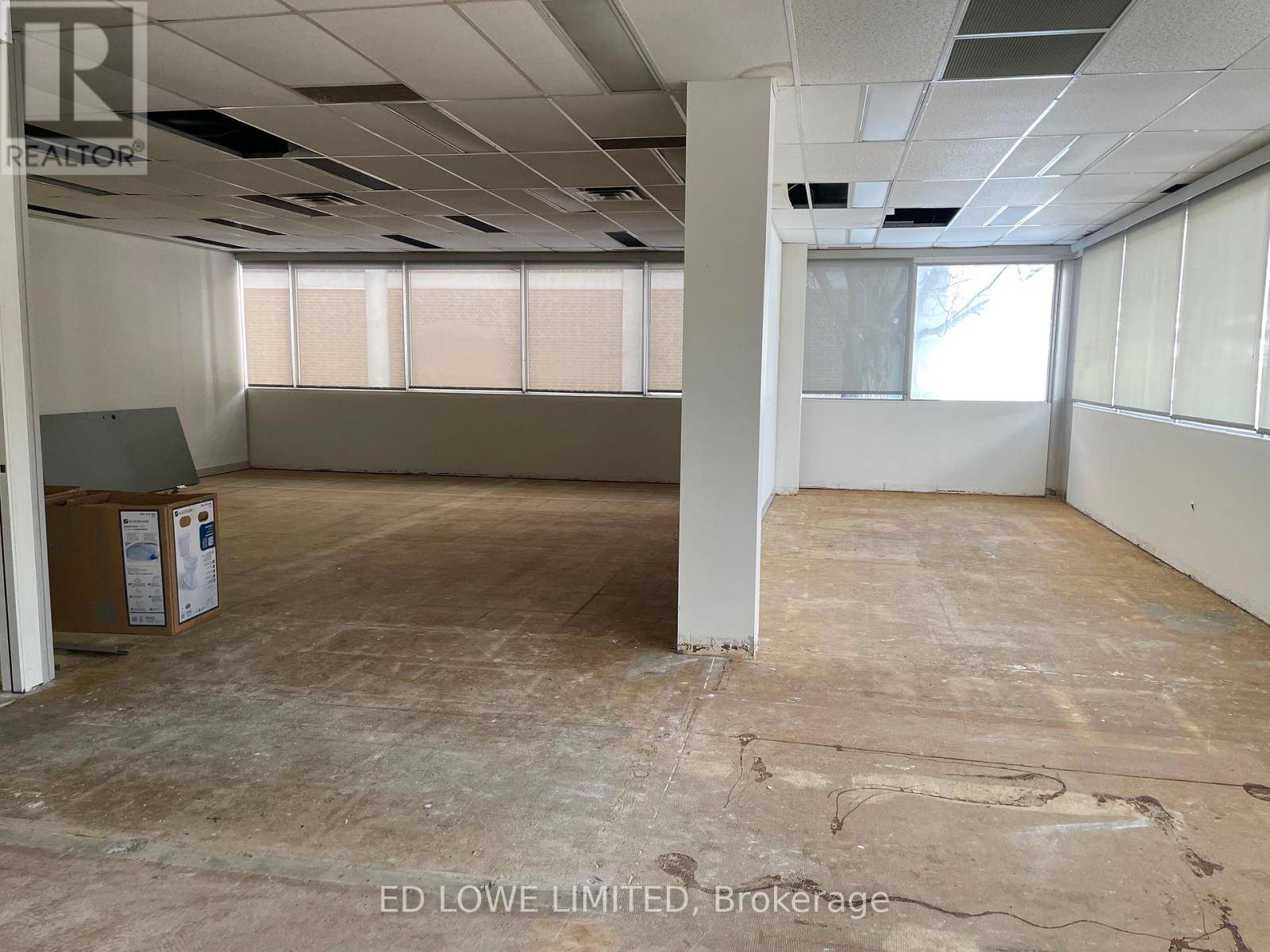 Barrie (city Centre), ON L4M3B3,136 BAYFIELD ST #2nd FL