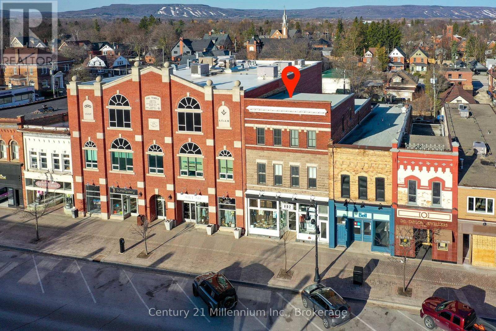 Collingwood, ON L9Y2L8,124 HURONTARIO STREET