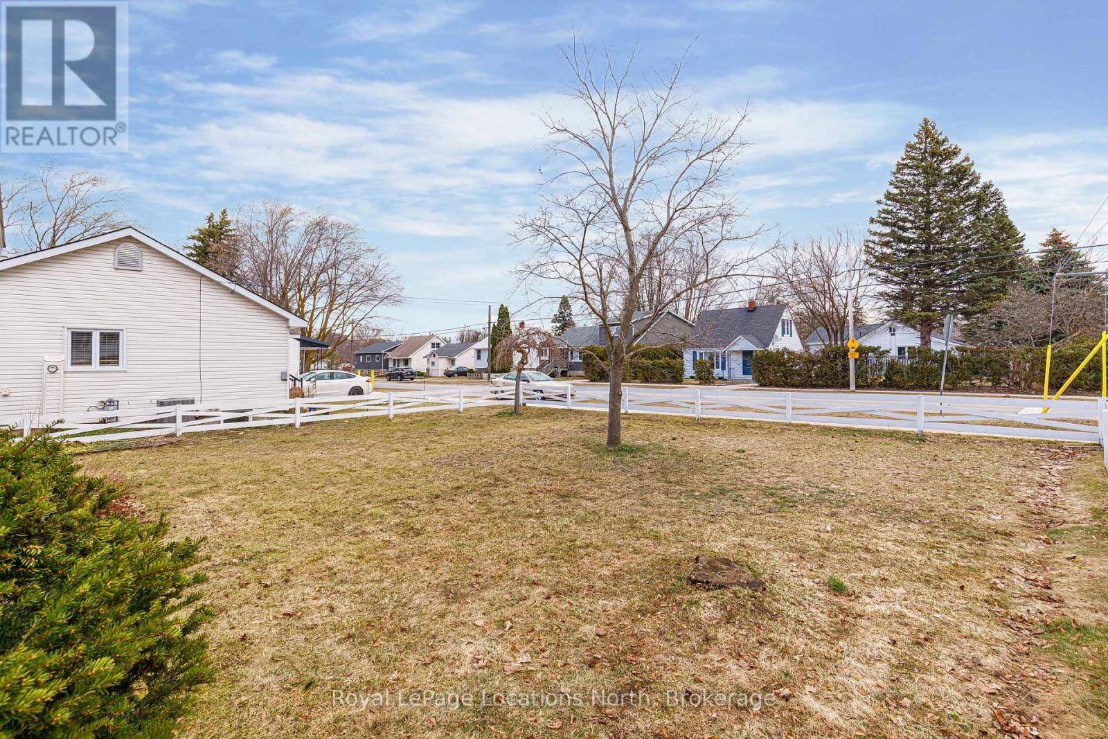 Collingwood, ON L9Y2G3,73 NINTH STREET