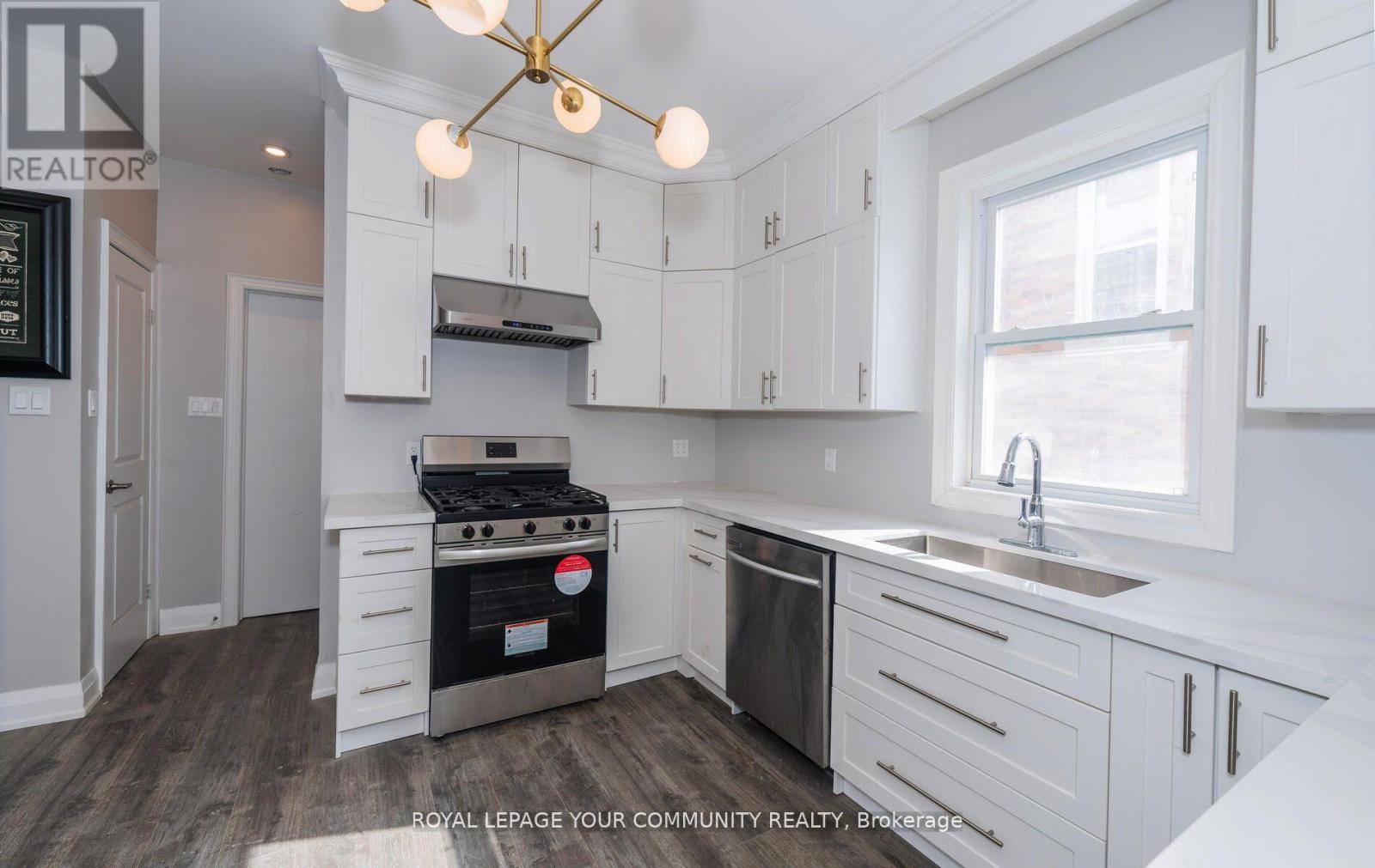 Orillia, ON L3V4N5,223 LACLIE STREET