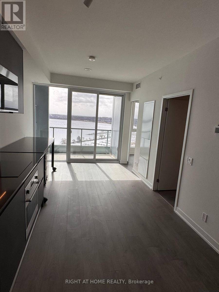 Barrie (city Centre), ON L4N1S9,39 Mary ST #1510