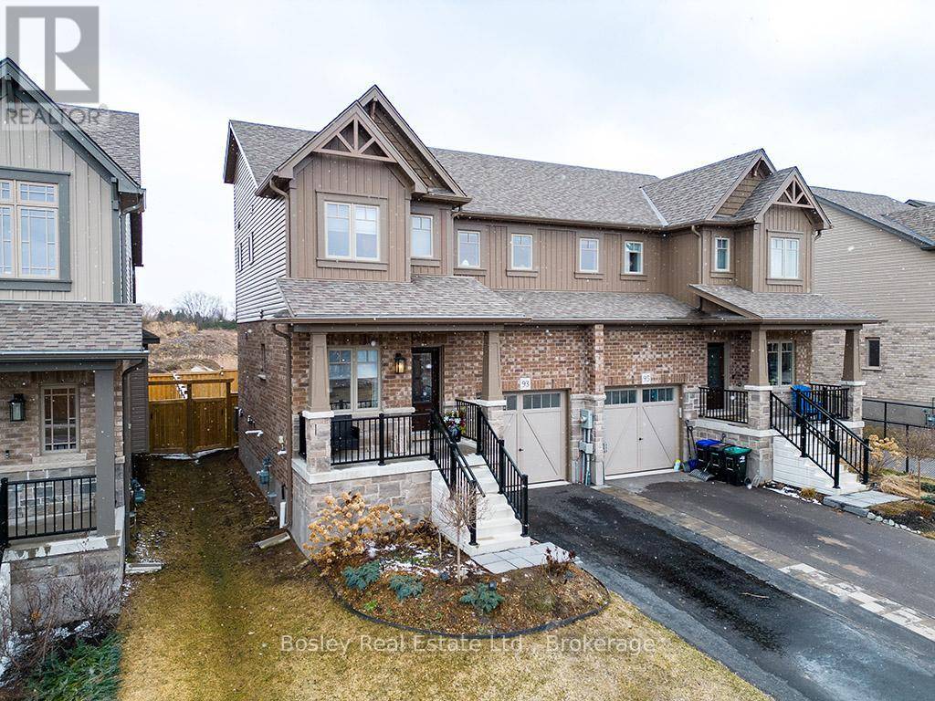 Collingwood, ON L9Y3B7,93 ARCHER AVENUE