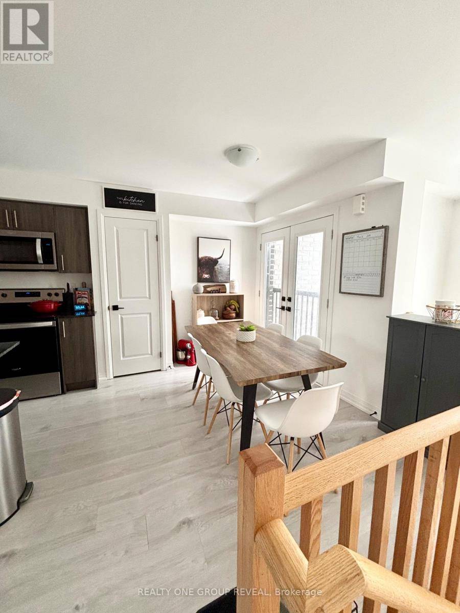 Barrie (painswick South), ON L9J0N1,67 FAIRLANE AVENUE