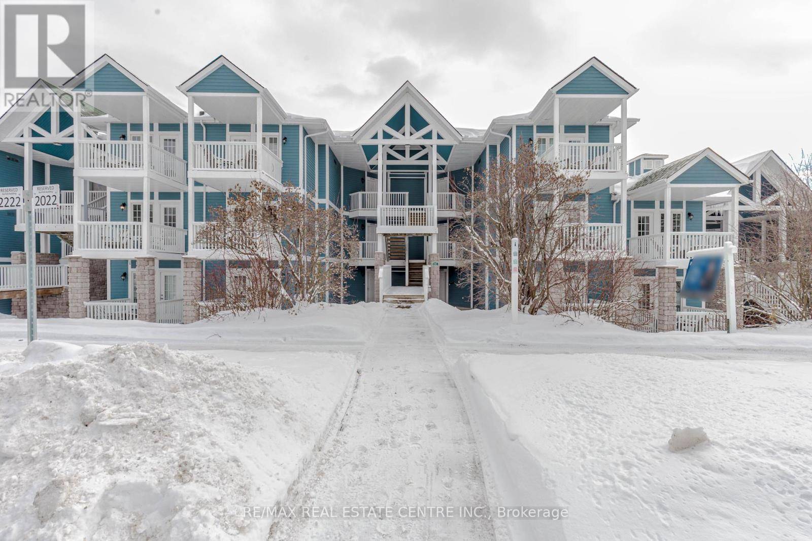 Oro-medonte (horseshoe Valley), ON L0L2L0,90 Highland DR #2021