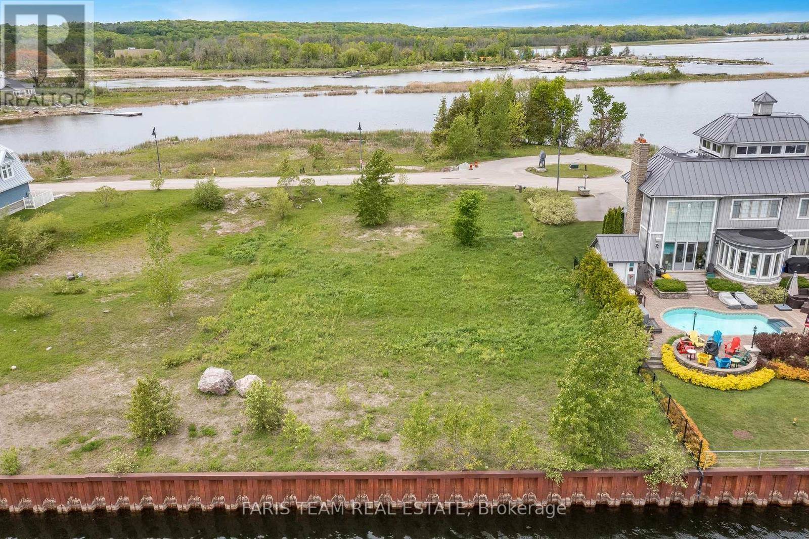 Tay (port Mcnicoll), ON L0K1R0,77 Dock LN #35