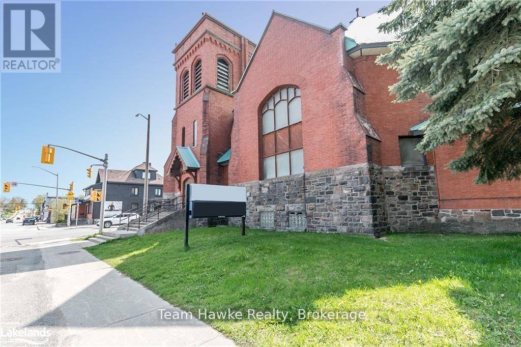 Midland, ON L4R1W1,539 HUGEL AVENUE