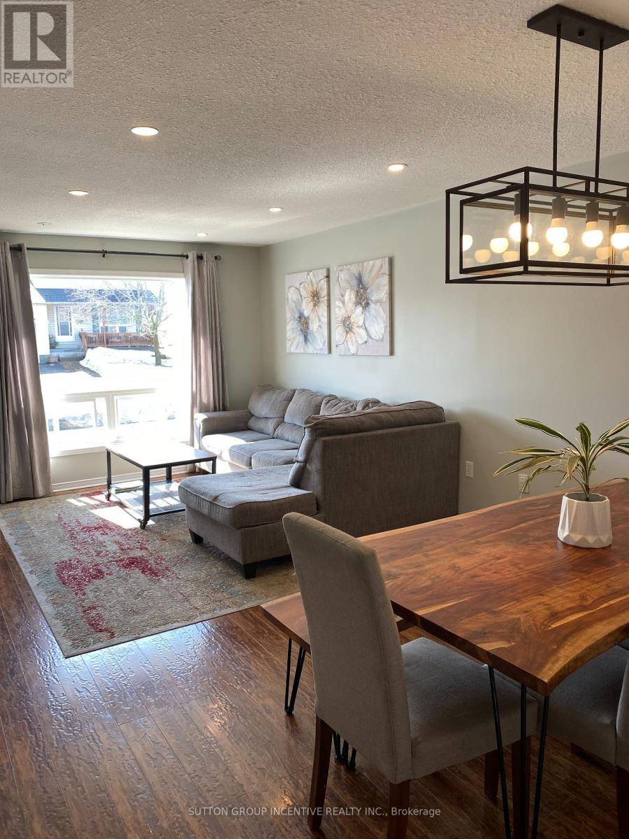 Orillia, ON L3V7Y2,28 COURTNEY CRESCENT