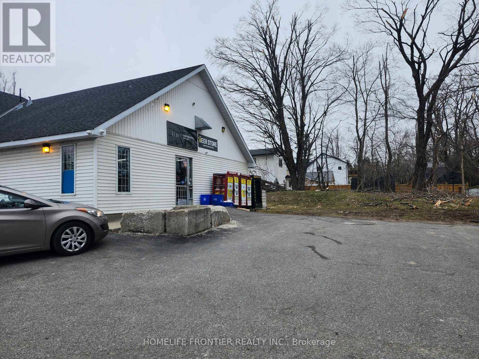 Oro-medonte (hawkestone), ON L0L1T0,353 LINE 11 LINE S