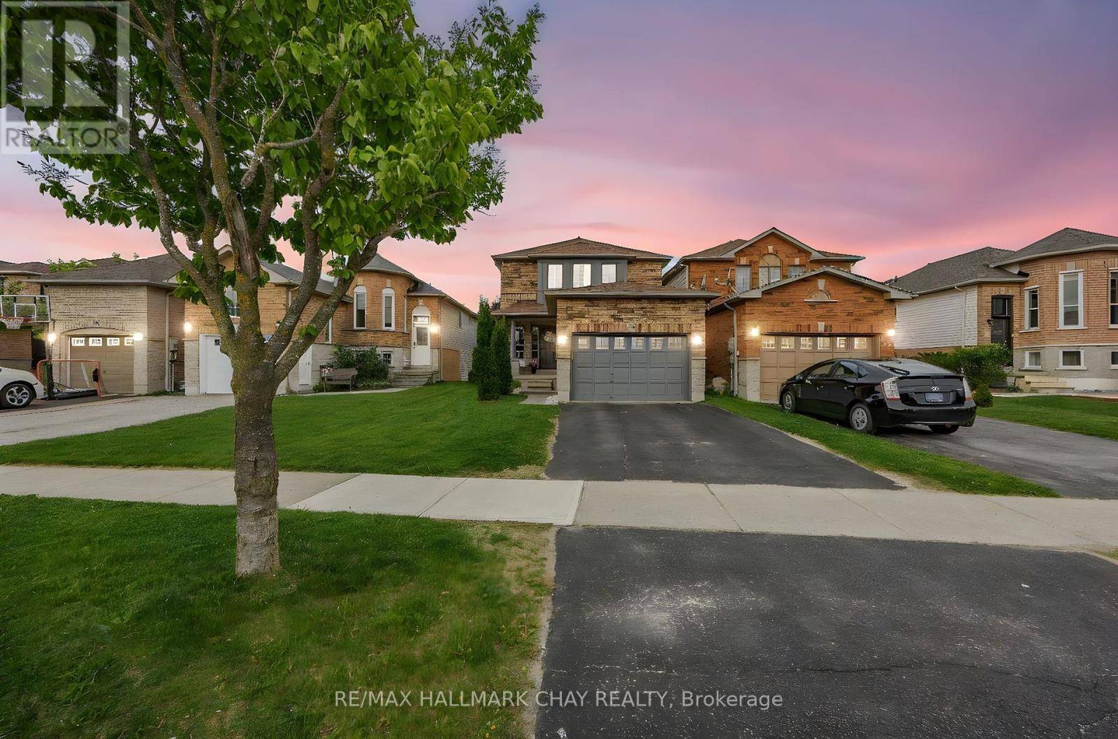 Barrie (holly), ON L4N9P1,20 BASSWOOD DRIVE