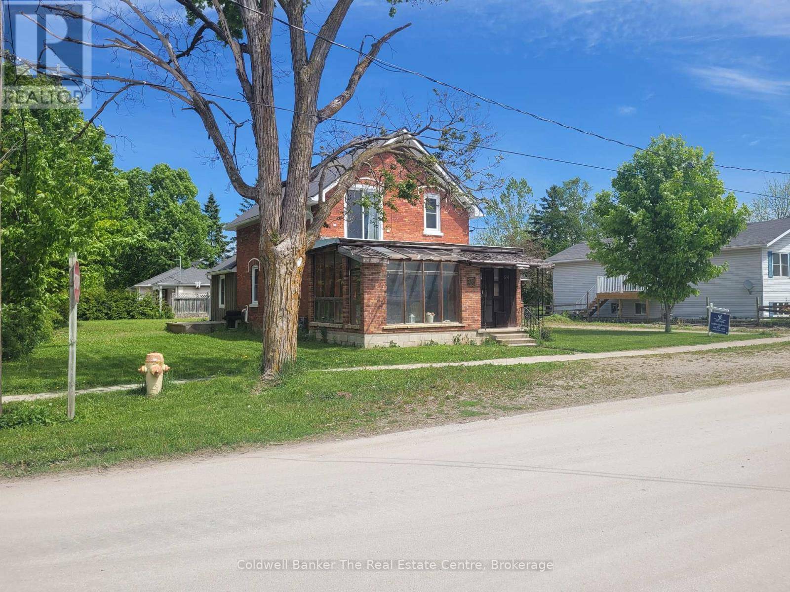 Clearview (creemore), ON L0M1G0,24 ELIZABETH STREET W