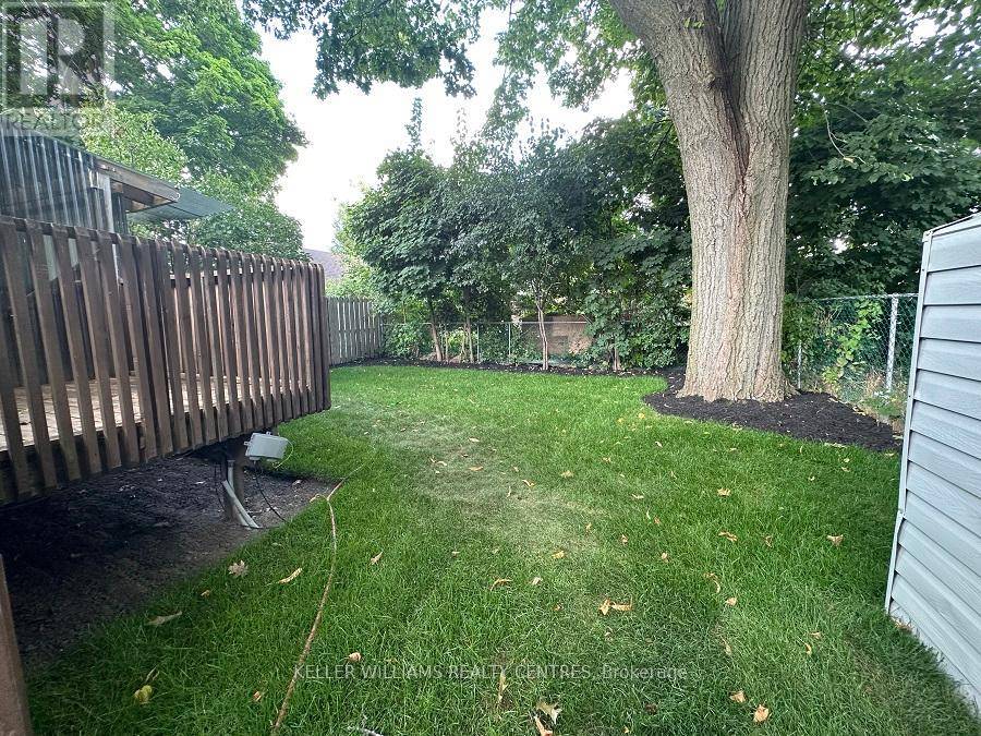 Barrie (codrington), ON L4M1Z1,20 Queen ST #upper