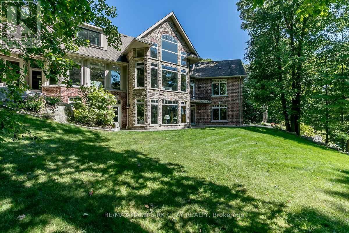 Springwater (midhurst), ON L0L1X0,1 PIERCE COURT