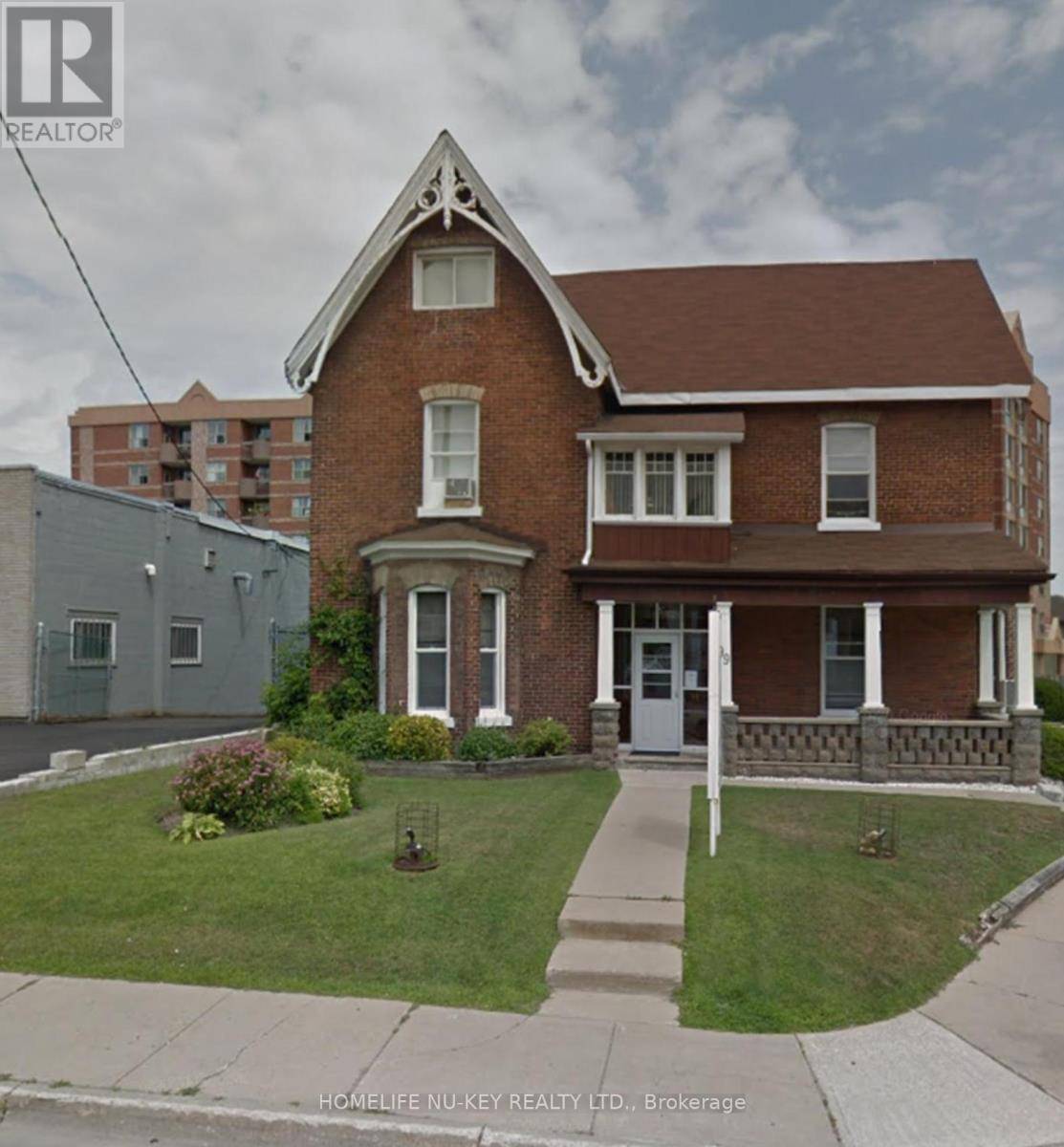 Barrie (city Centre), ON L4M3A9,99 BAYFIELD STREET