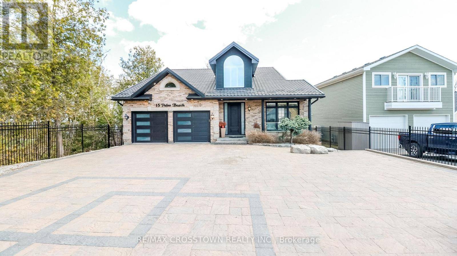 Oro-medonte, ON L0L1T0,15 PALM BEACH ROAD