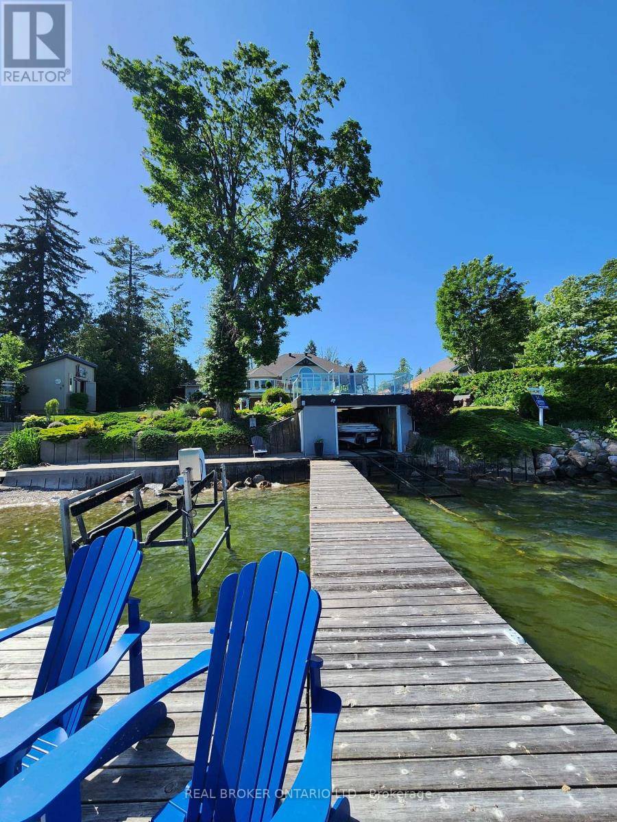 Oro-medonte, ON L0L2E0,91 LAKESHORE ROAD W