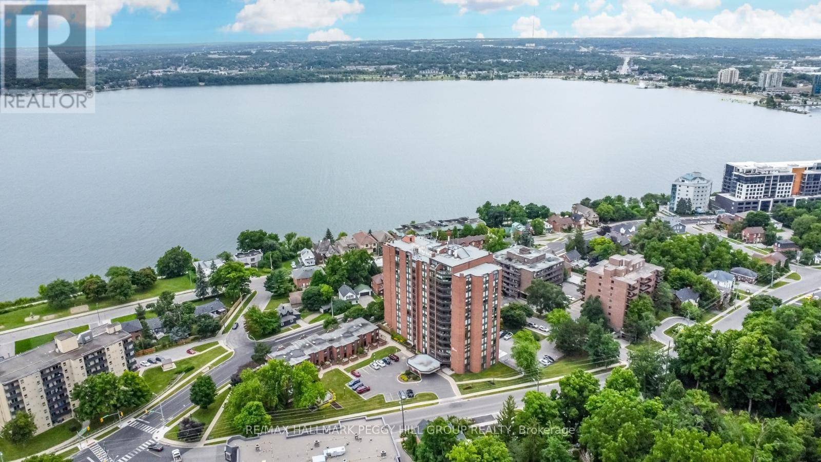 Barrie (north Shore), ON L4M5L6,181 Collier ST #206