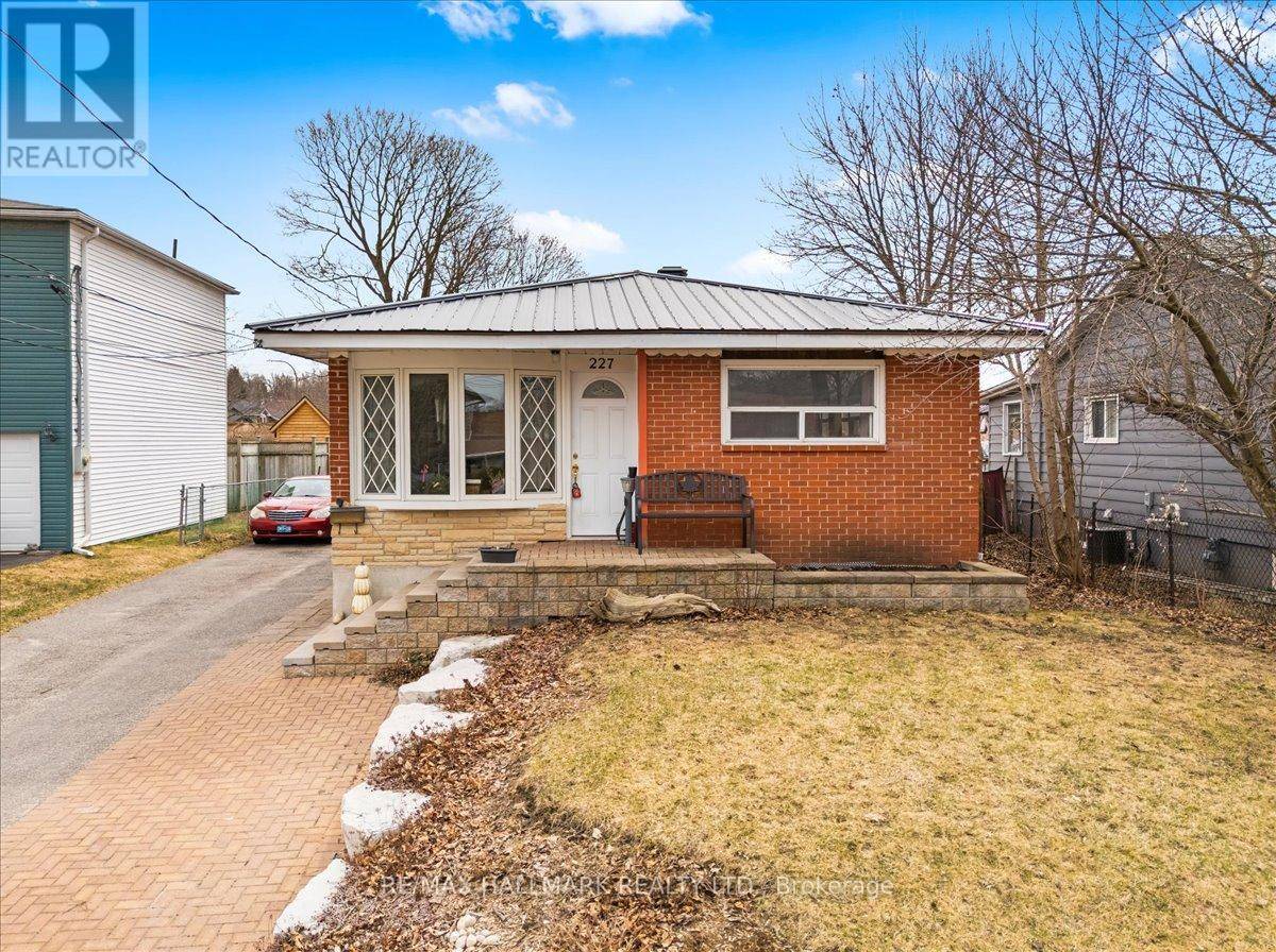 Barrie (south Shore), ON L4N3X6,227 SOUTHVIEW ROAD