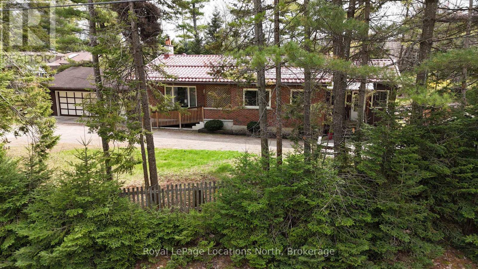 Tiny, ON L0L1P1,8 RONALD AVENUE