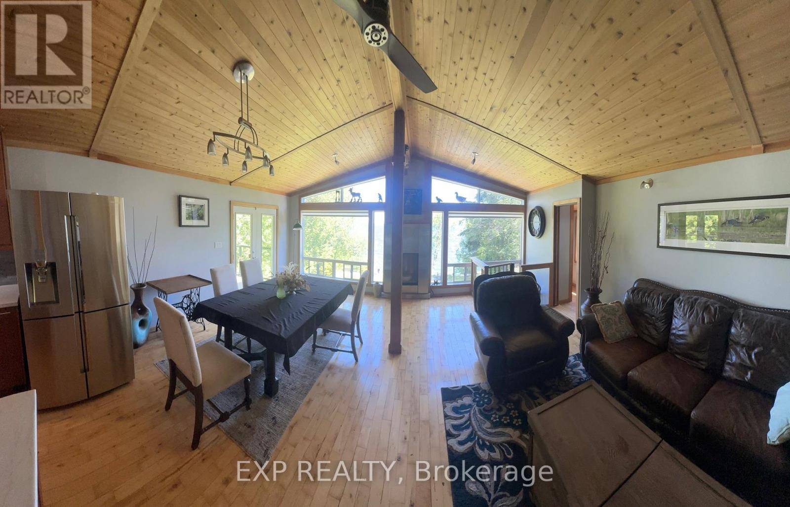 Oro-medonte, ON L0L1T0,2295 LAKESHORE ROAD E