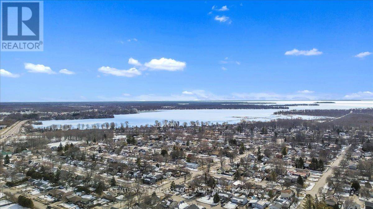 Orillia, ON L3V8K9,28 CHURCHLEA MEWS