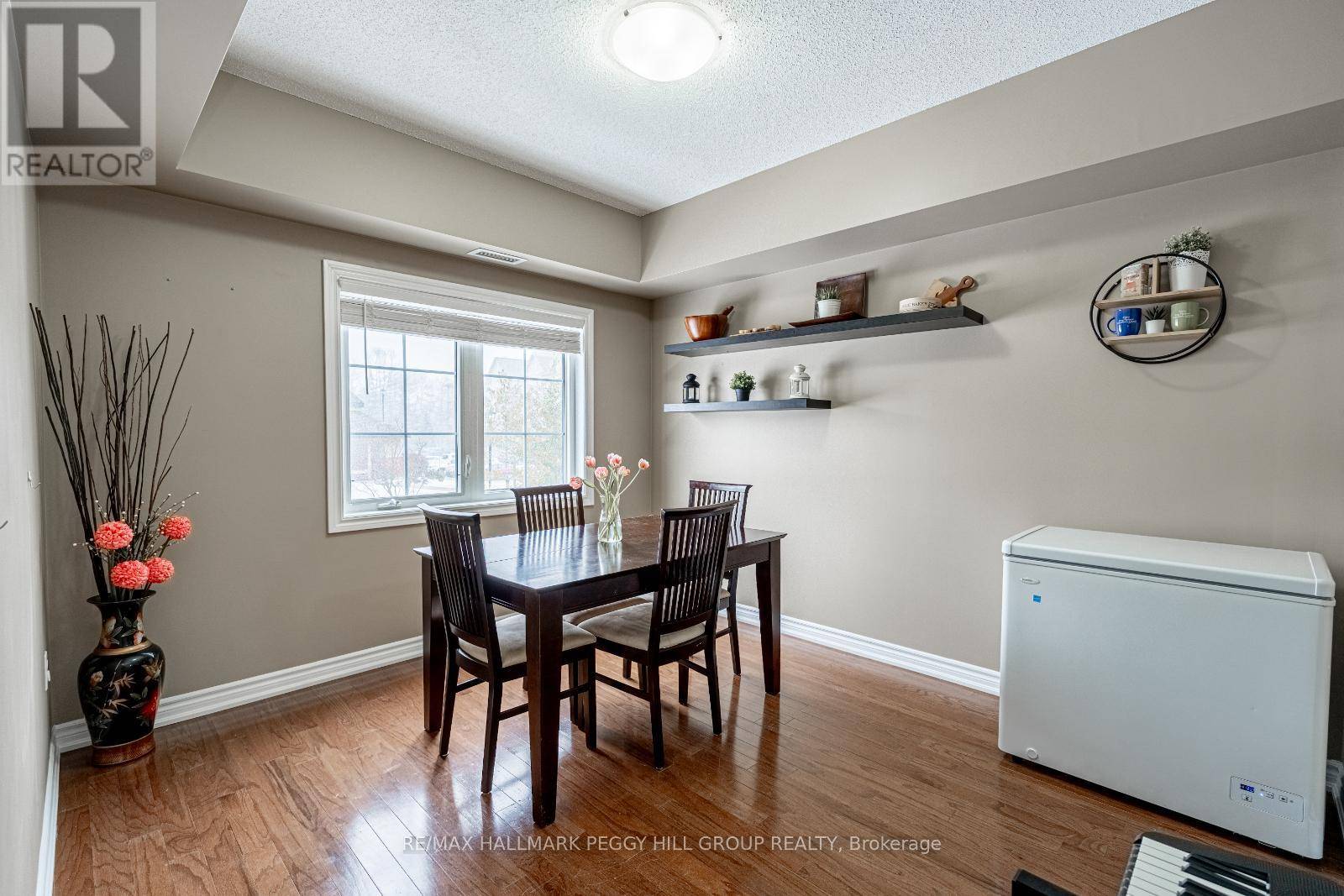 Barrie (ardagh), ON L4N5T5,39 Ferndale DR South #112