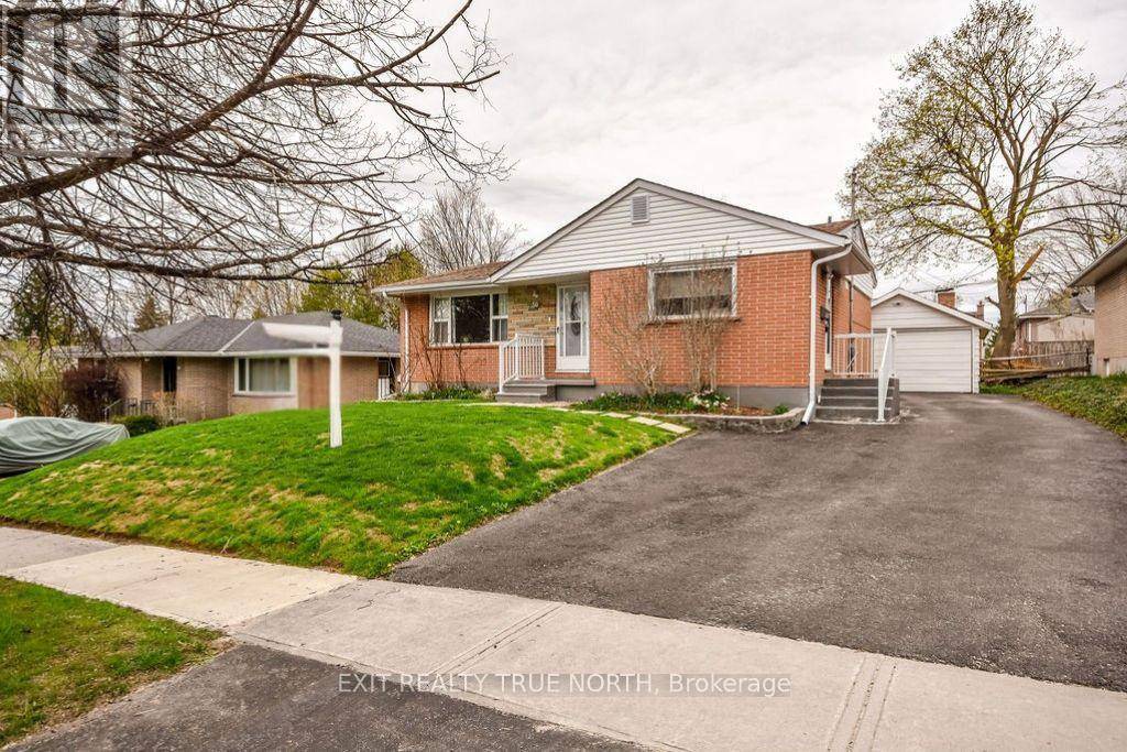 Barrie (city Centre), ON L4M2L3,50 MARION CRESCENT
