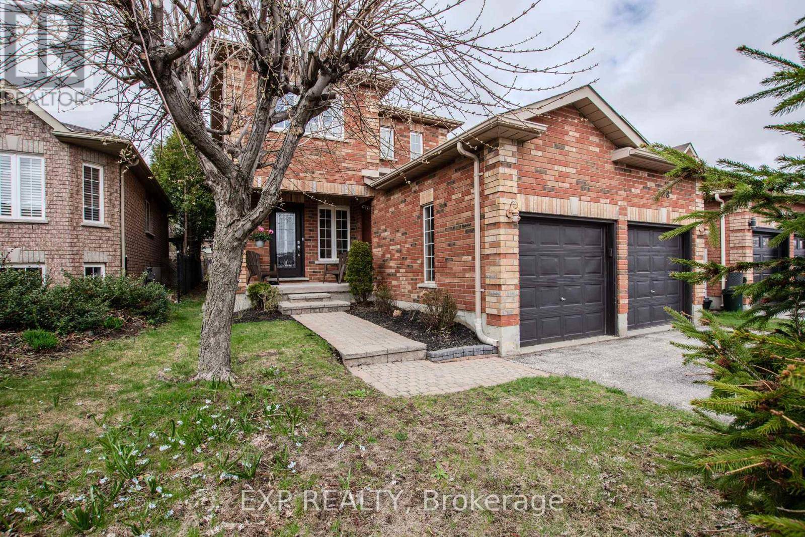 Barrie (holly), ON L4N8T3,228 MAPLETON AVENUE S