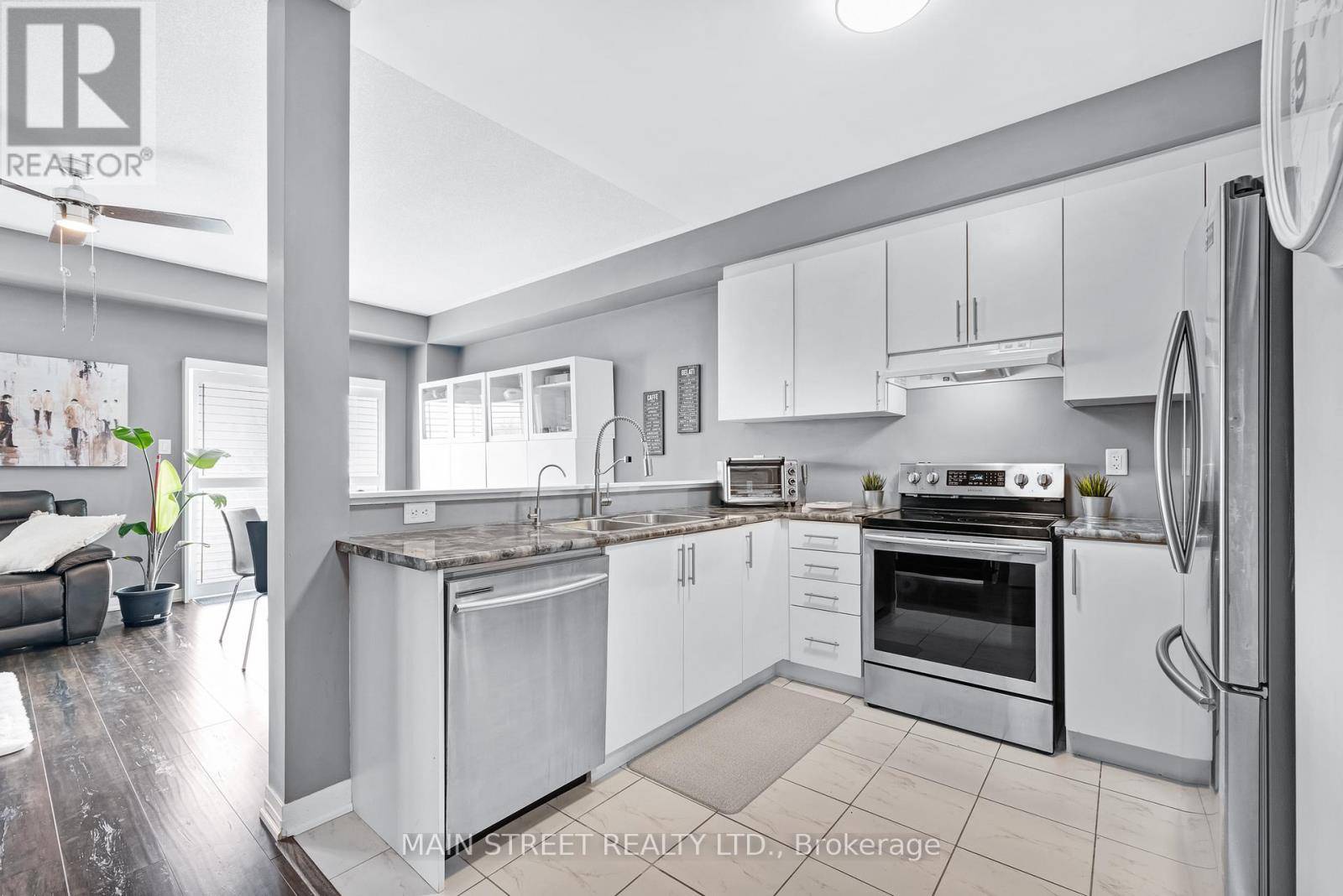Barrie (bayshore), ON L4N9K5,7 BEDFORD ESTATES CRESCENT