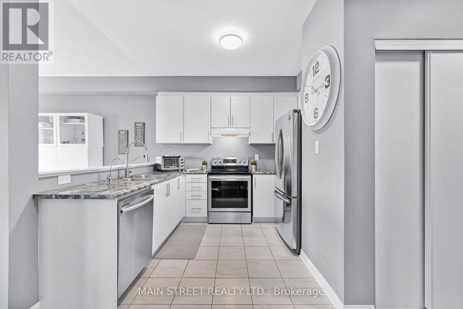 Barrie (bayshore), ON L4N9K5,7 BEDFORD ESTATES CRESCENT