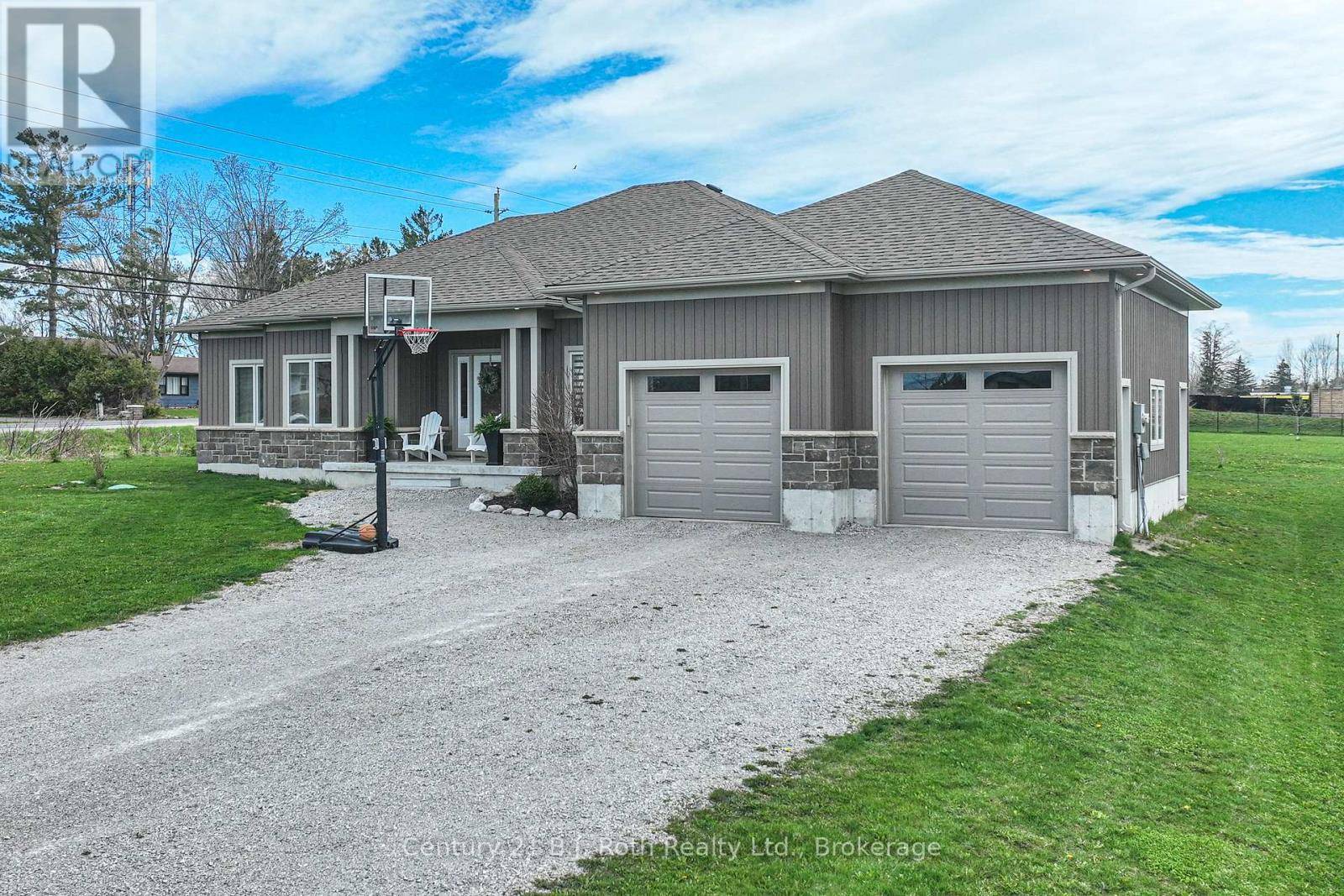 Oro-medonte (prices Corners), ON L3V0J9,3 BREANNA BOULEVARD