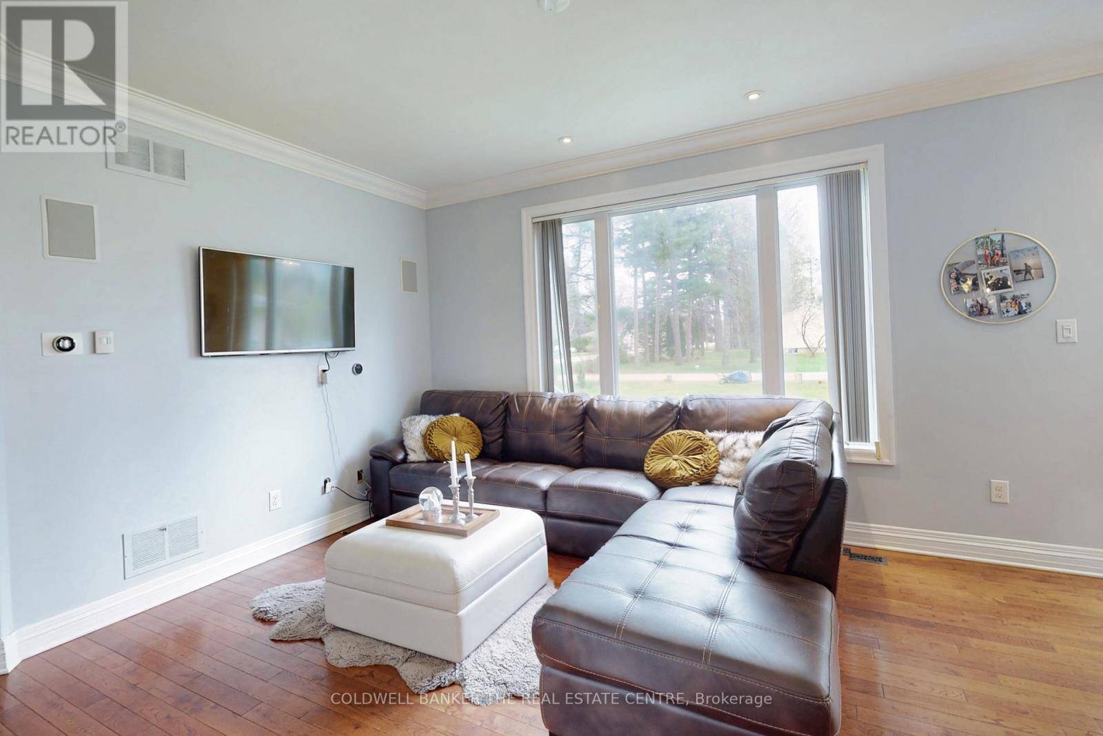 Severn (west Shore), ON L3V0Y4,3276 TURNBULL DRIVE